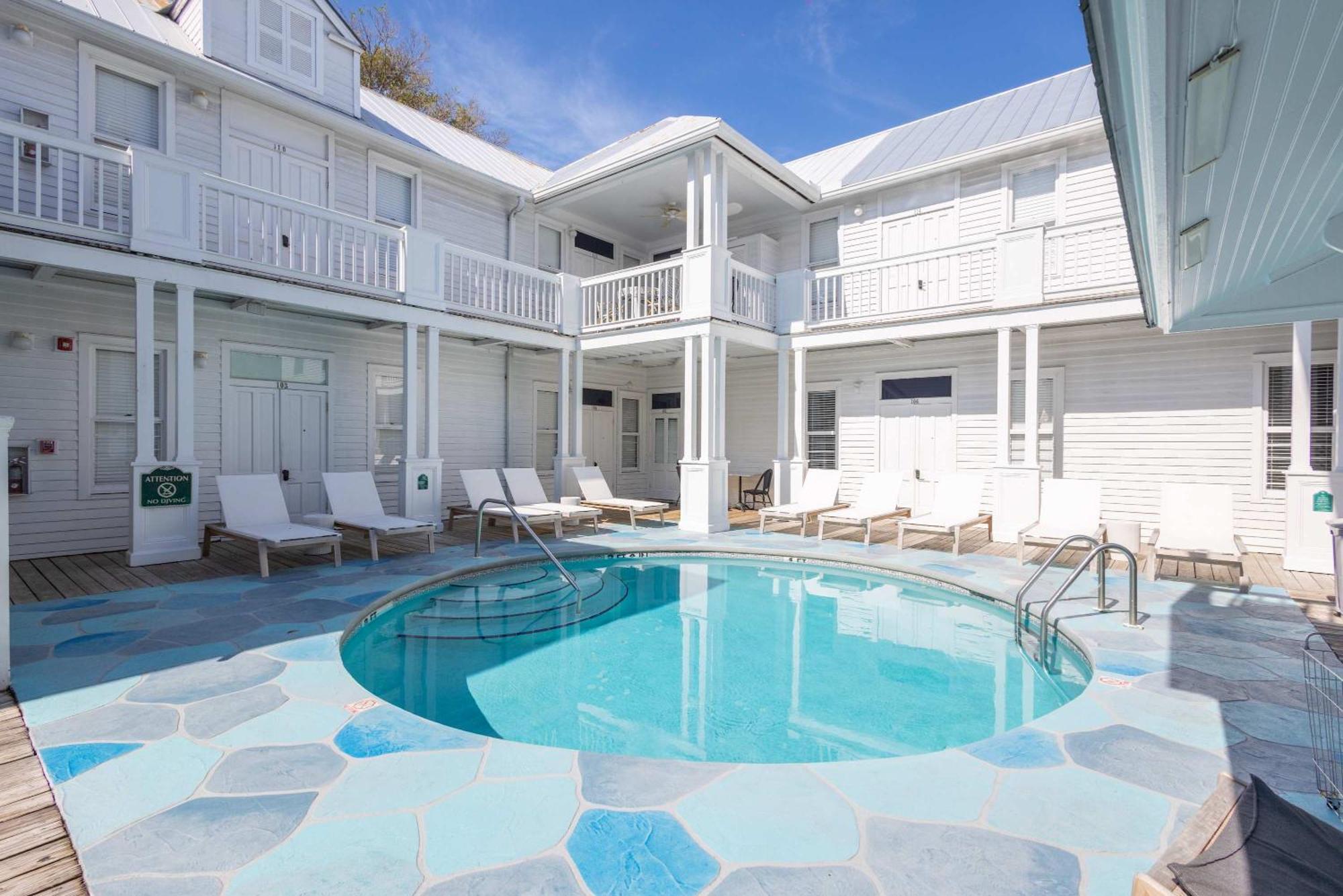 Classic King With Balcony At Curry Mansion Key West Exterior foto